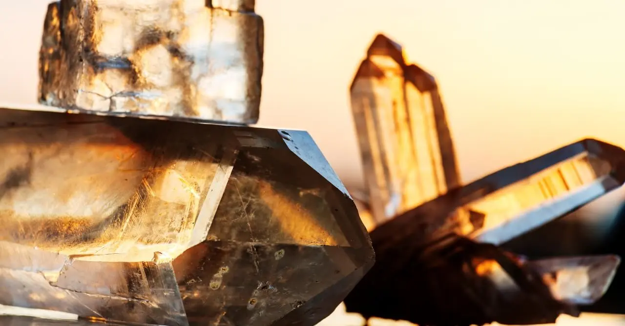 Como energizar e limpar os seus cristais Dicas