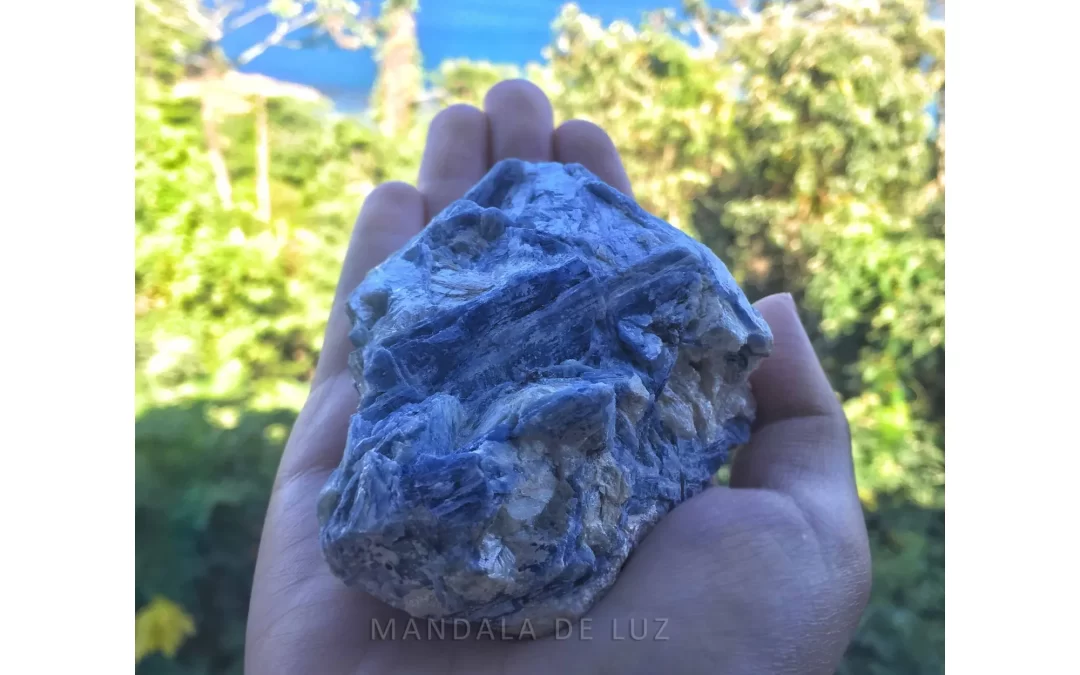 Cianita Azul – Pedra do ano 2019