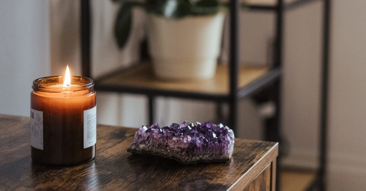 Pedra Ametista Significado, Benefícios e Como Usar - Blog Mandala de Luz